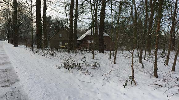 Scheune im Schnee